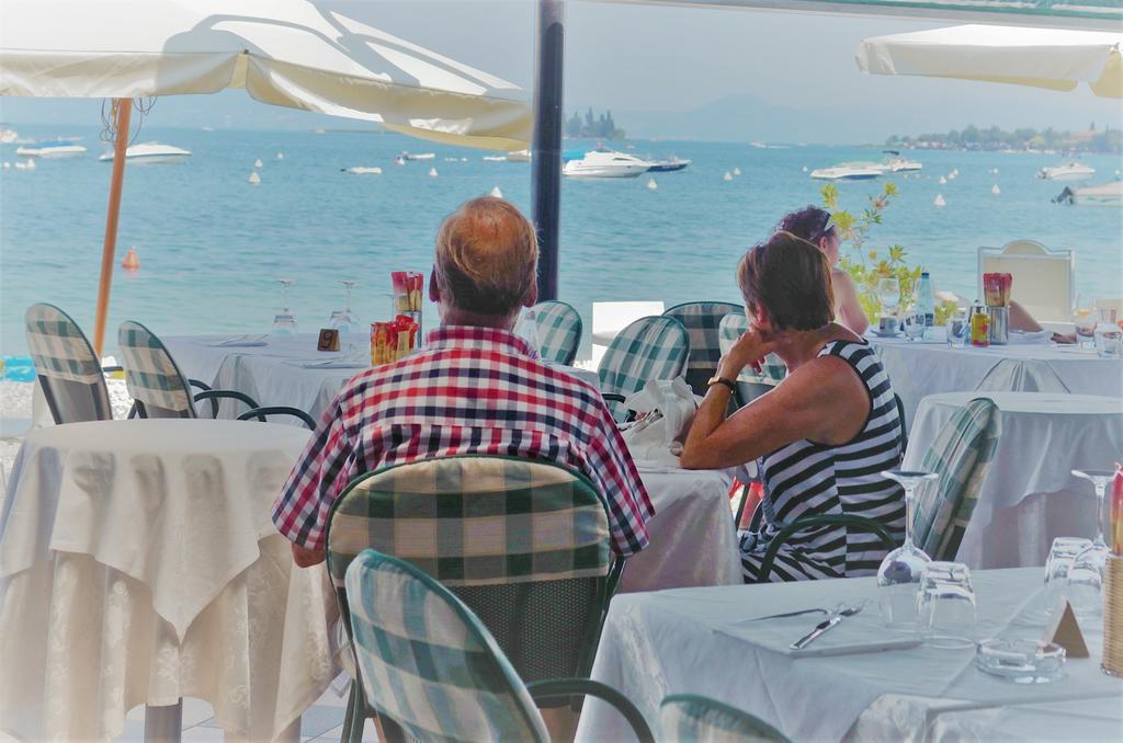 Bellerive Ristorante Albergo Manerba del Garda Eksteriør billede