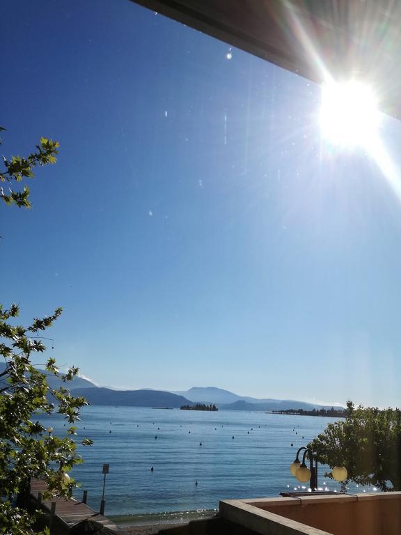 Bellerive Ristorante Albergo Manerba del Garda Eksteriør billede
