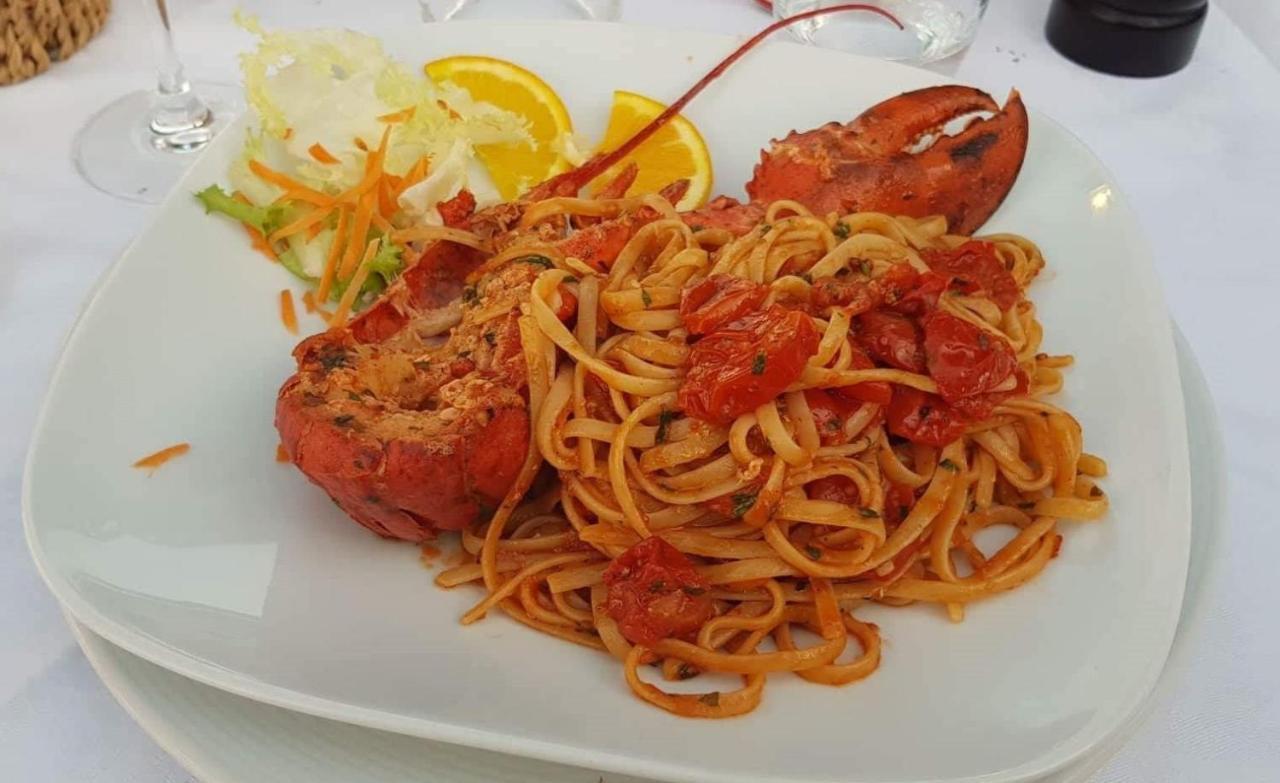 Bellerive Ristorante Albergo Manerba del Garda Eksteriør billede